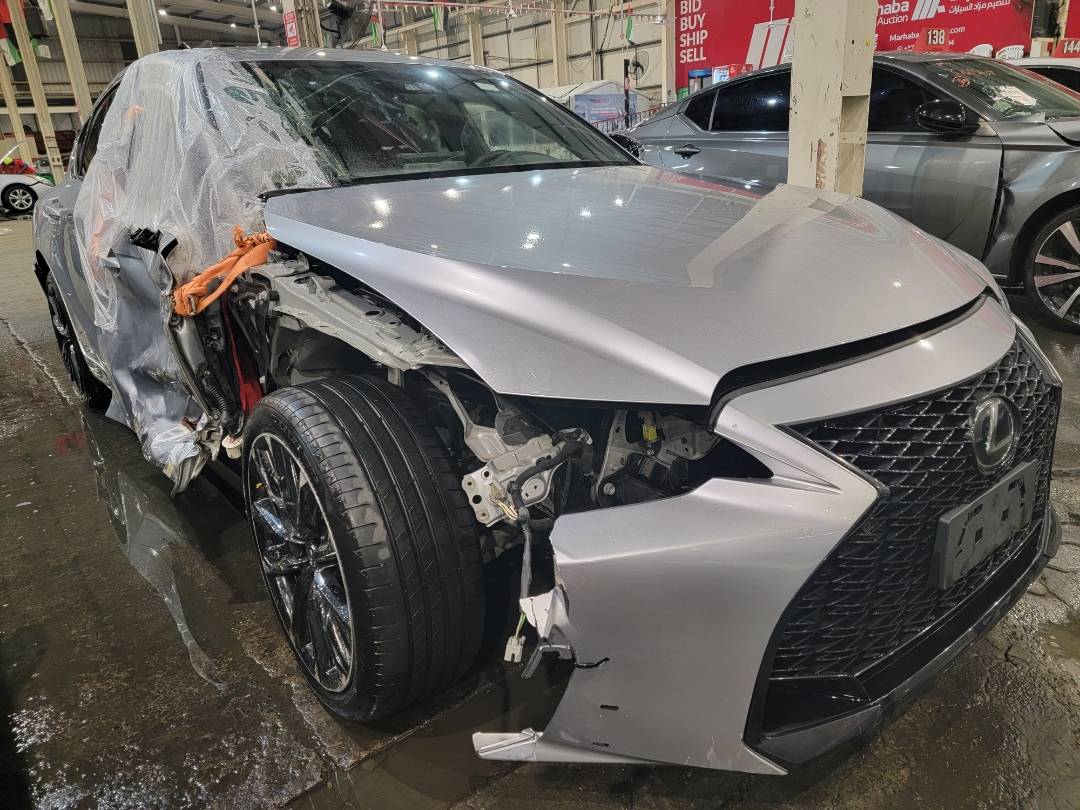 2021 LEXUS IS-350 — 2032 KM — Lot 037391 - Marhaba Auctions Used Cars - Image 7