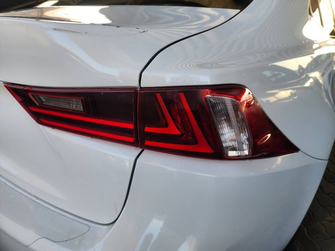 2016 LEXUS IS 200T — 115844 Miles — Lot 5013915 - Marhaba Auctions Used Cars - Image 10