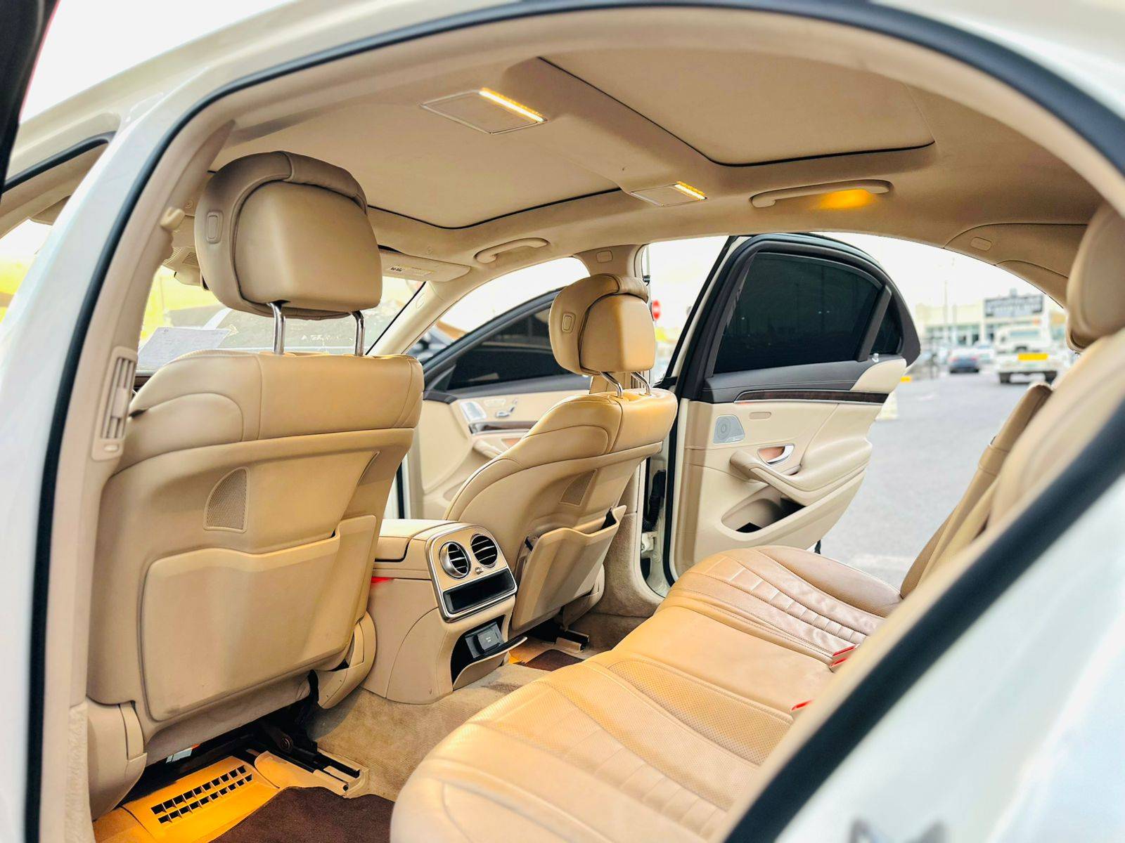 2019 MERCEDES BENZ S 560 — 125492 KM — Lot 32860722 — Souq - Marhaba Auctions Used Cars - Image 8