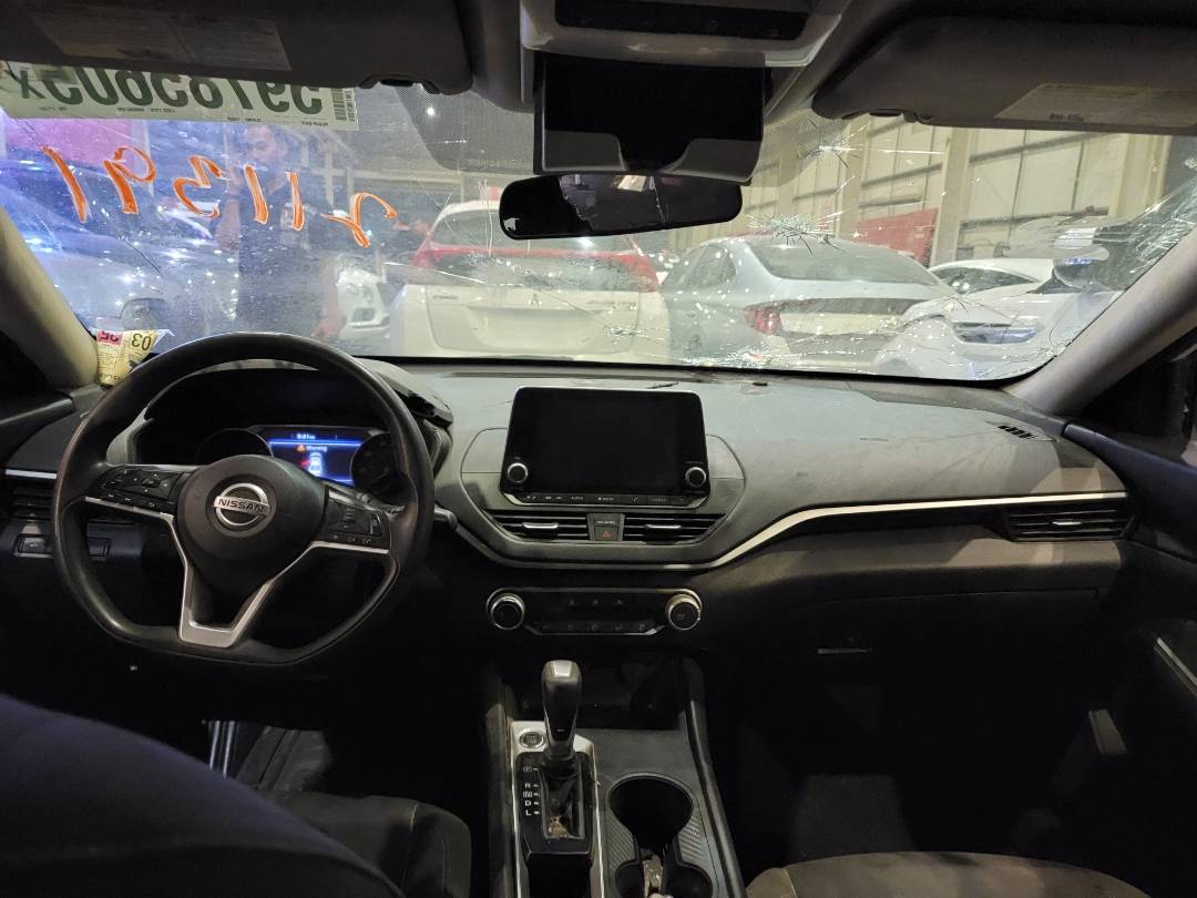 2019 NISSAN ALTIMA — 135111 Miles — Lot 135 111 — Main - Marhaba Auctions Used Cars - Image 7