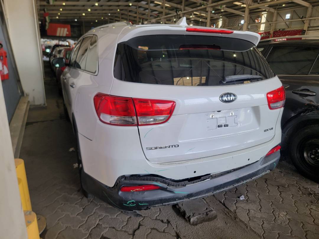 2018 KIA SORENTO — 114257 Miles — Lot 42641445 — Main - Marhaba Auctions Used Cars - Image 6