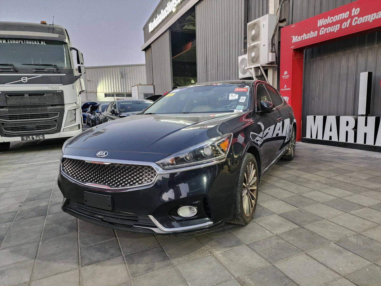 2017 KIA CADENZA — 135227 Miles — Lot 344028 — Al Quoz - Marhaba Auctions Used Cars - Image 4