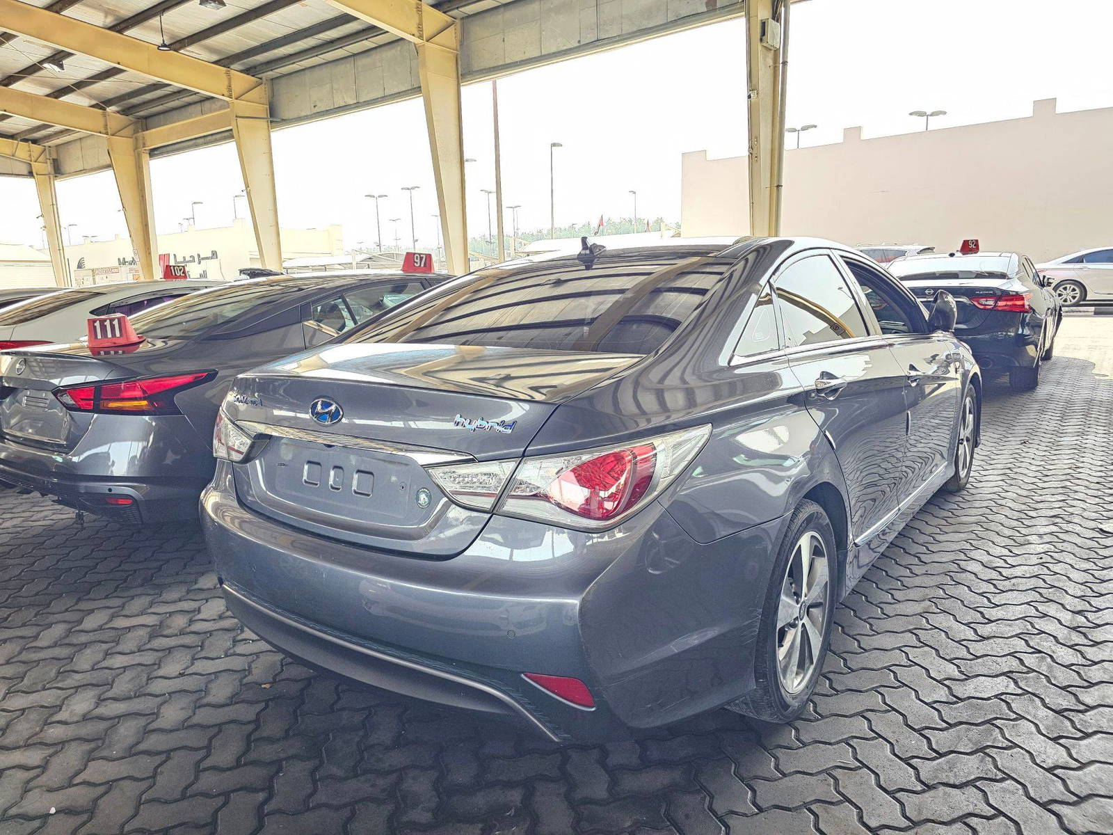 2012 HYUNDAI SONATA — 178364 KM — Lot 042481 — Souq - Marhaba Auctions Used Cars - Image 3