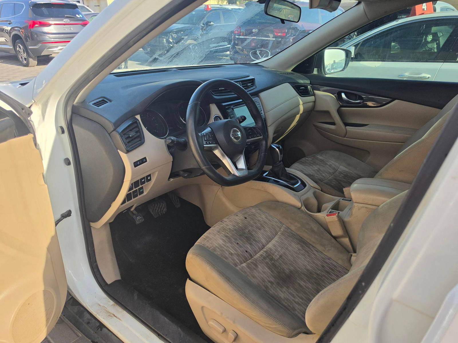 NISSAN ROGUE 2018 - Marhaba Auction Used Cars - Image 8