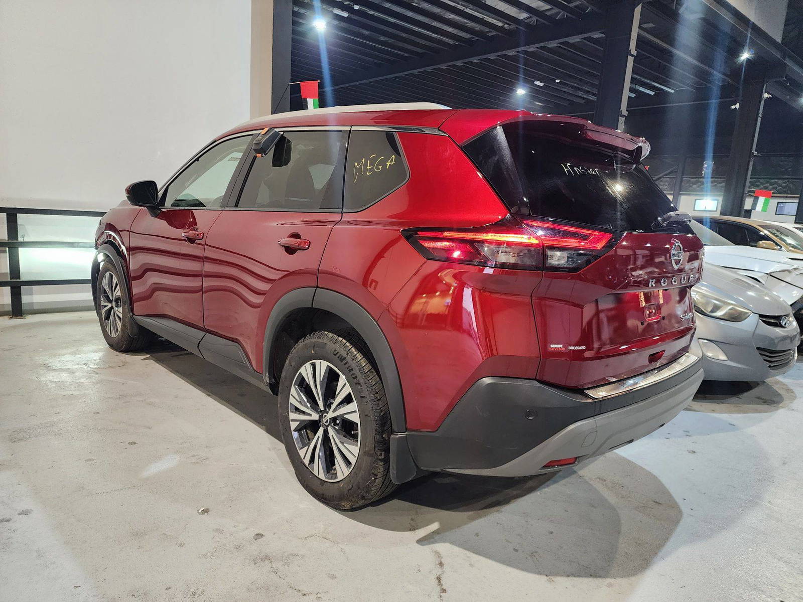 2021 NISSAN ROGUE — 41398 KM — Lot 80110 — Al Quoz - Marhaba Auctions Used Cars - Image 3
