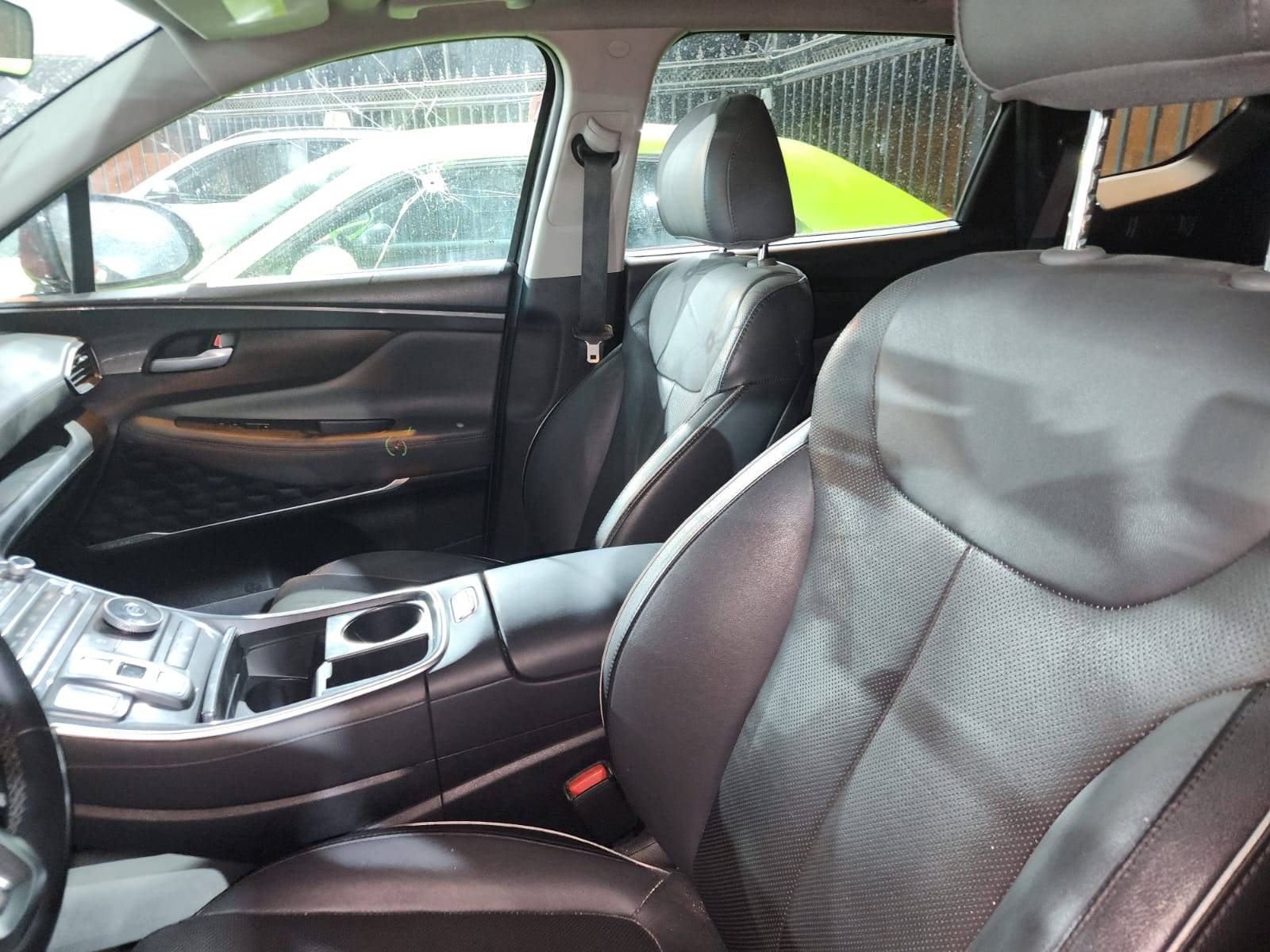 HYUNDAI SANTA FE 2022 - Marhaba Auction Used Cars - Image 12