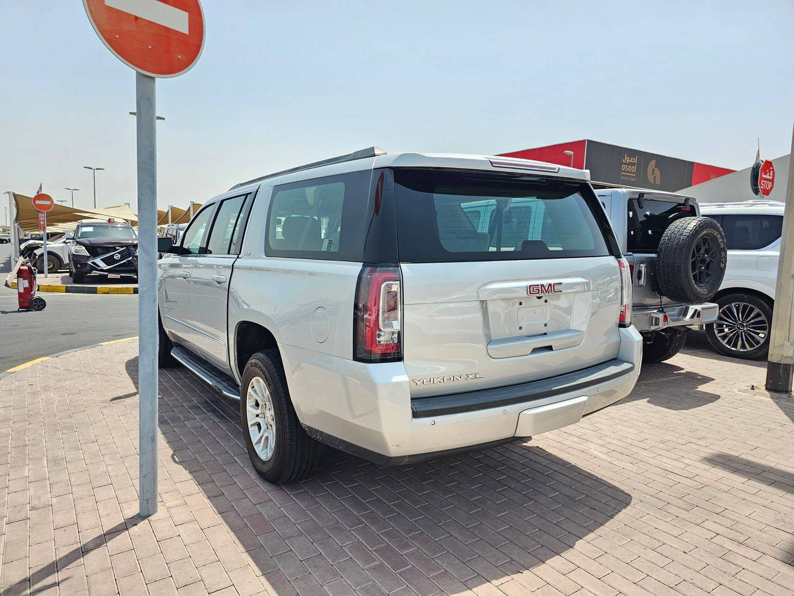 2020 GMC YUKON — 115870 KM — Lot 8EC1LR159377 — Souq - Marhaba Auctions Used Cars - Image 5