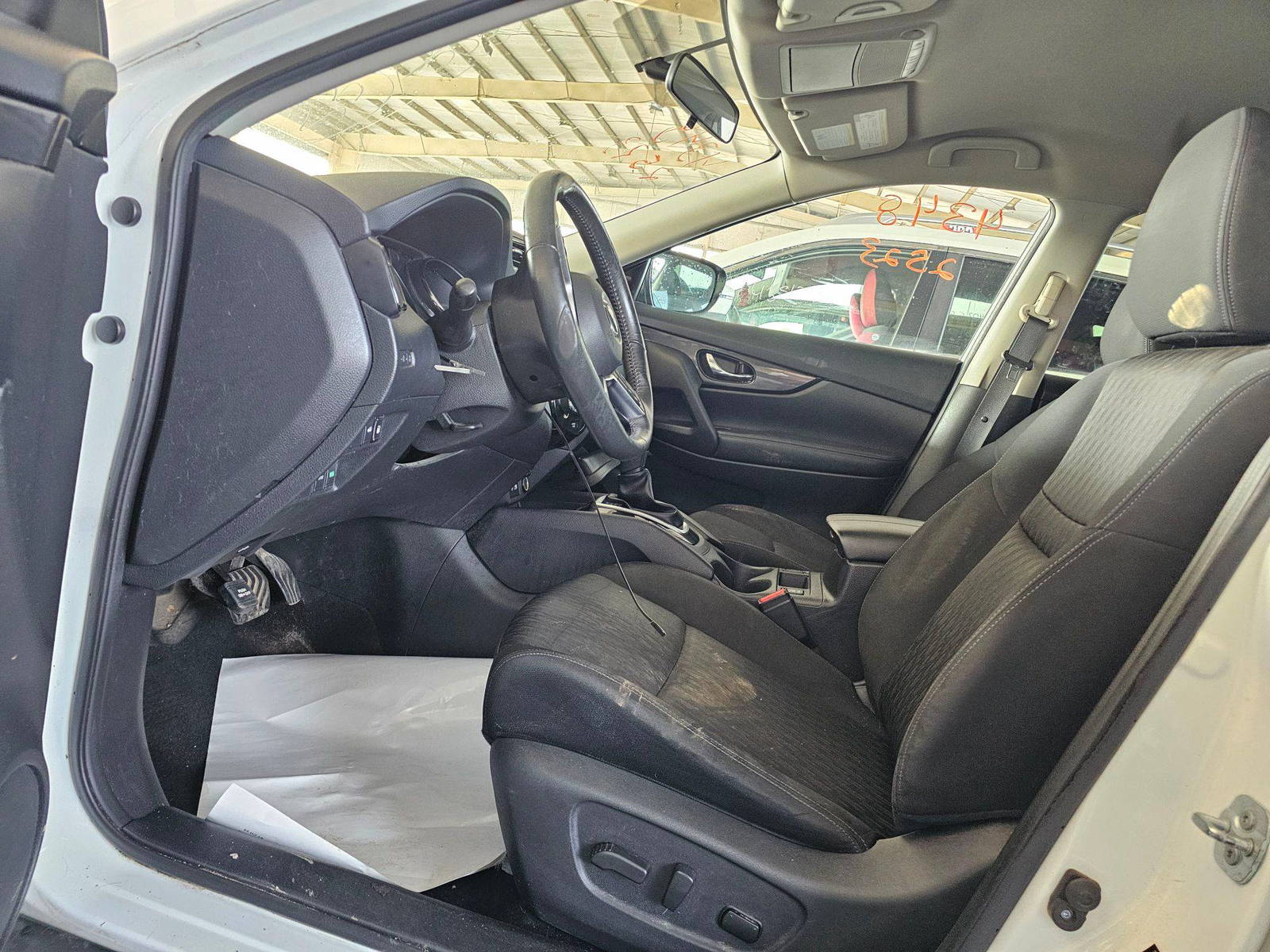 NISSAN ROGUE 2018 - Marhaba Auction Used Cars - Image 8