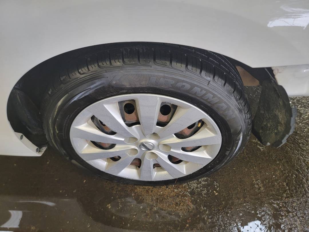 2019 NISSAN SENTRA — 70008 Miles — Lot 70195453 - Marhaba Auctions Used Cars - Image 9