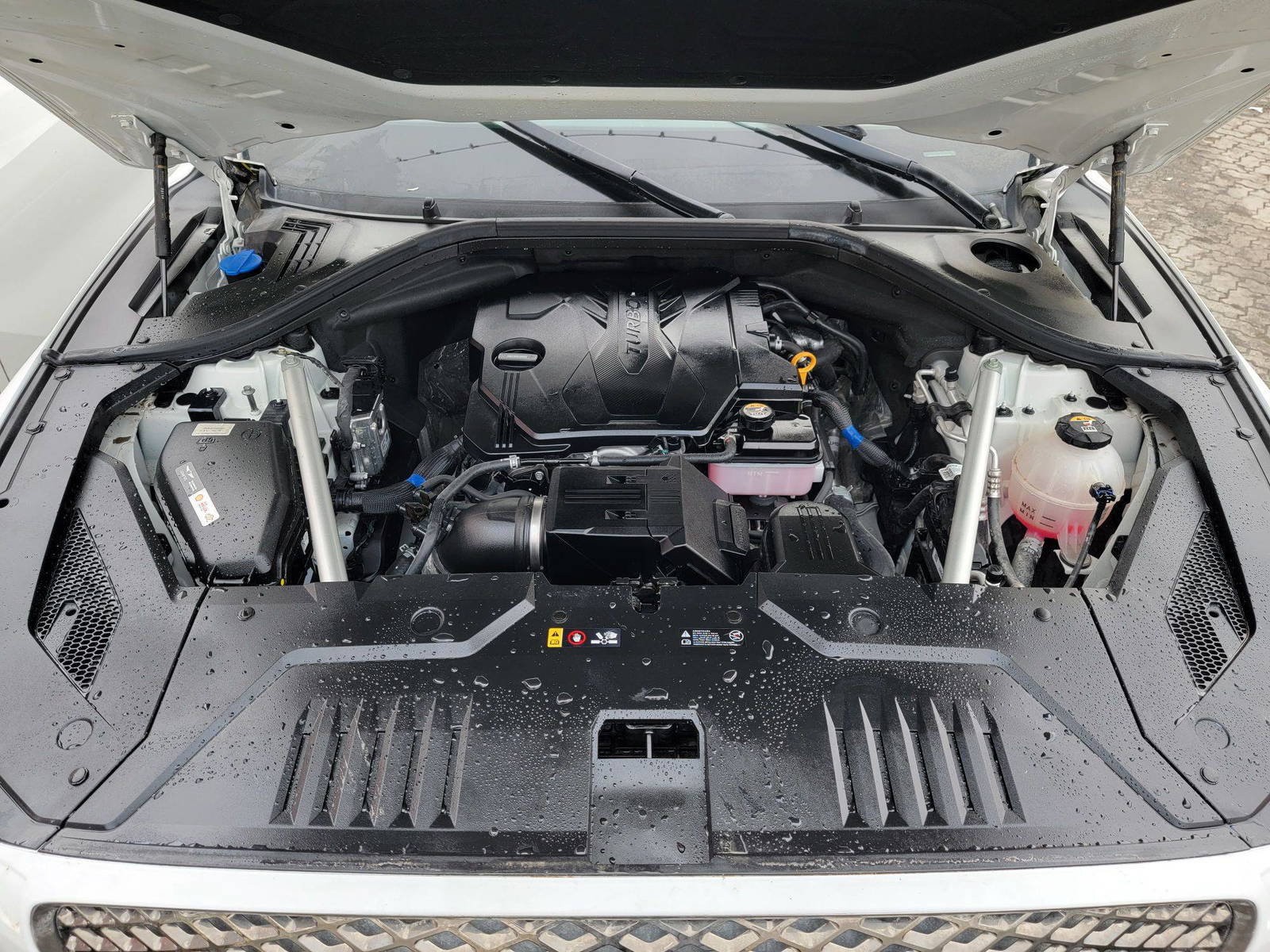 GENESIS GV70 2024 - Marhaba Auction Used Cars - Image 12