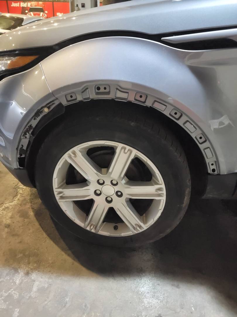 2015 LAND ROVER RANGE ROVER EVOQUE PURE PLUS — 213040 KM — Lot H979075 — Main - Marhaba Auctions Used Cars - Image 6
