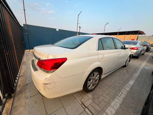 TOYOTA AVALON