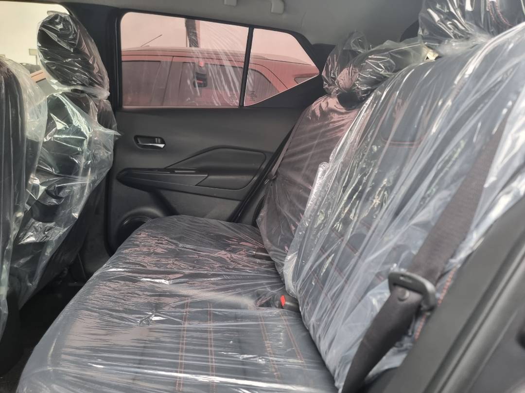 NISSAN KICKS 2019 - Marhaba Auction Used Cars - Image 6