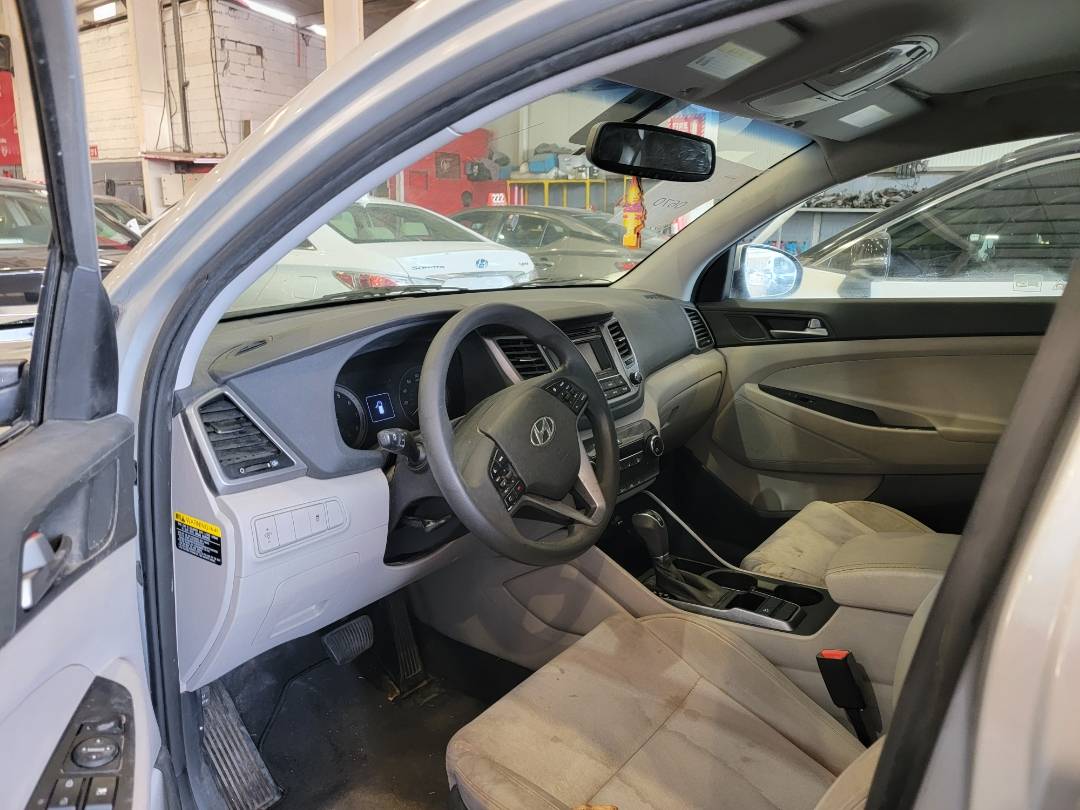 2017 HYUNDAI TUCSON — 166104 Miles — Lot 580005 — Main - Marhaba Auctions Used Cars - Image 6