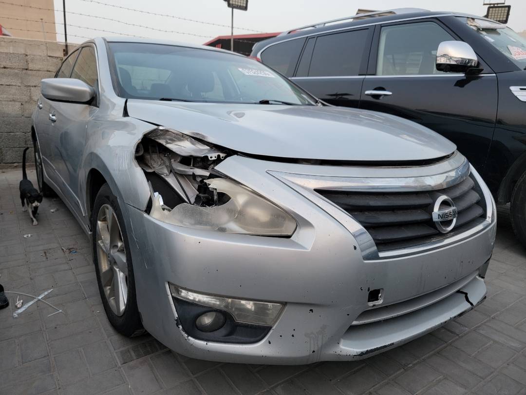 2015 NISSAN ALTIMA — 211860 Miles — Lot C140379 — Souq - Marhaba Auctions Used Cars - Image 4