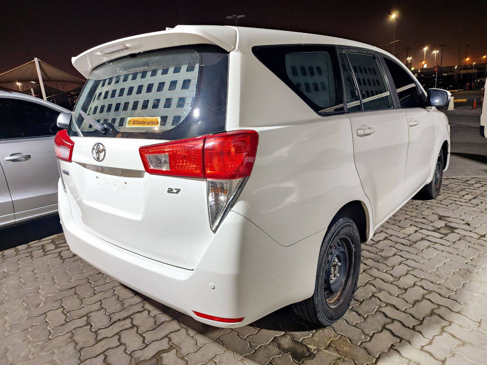 2017 TOYOTA INNOVA — 652807 KM — Lot H0105172 — Souq - Marhaba Auctions Used Cars - Image 3
