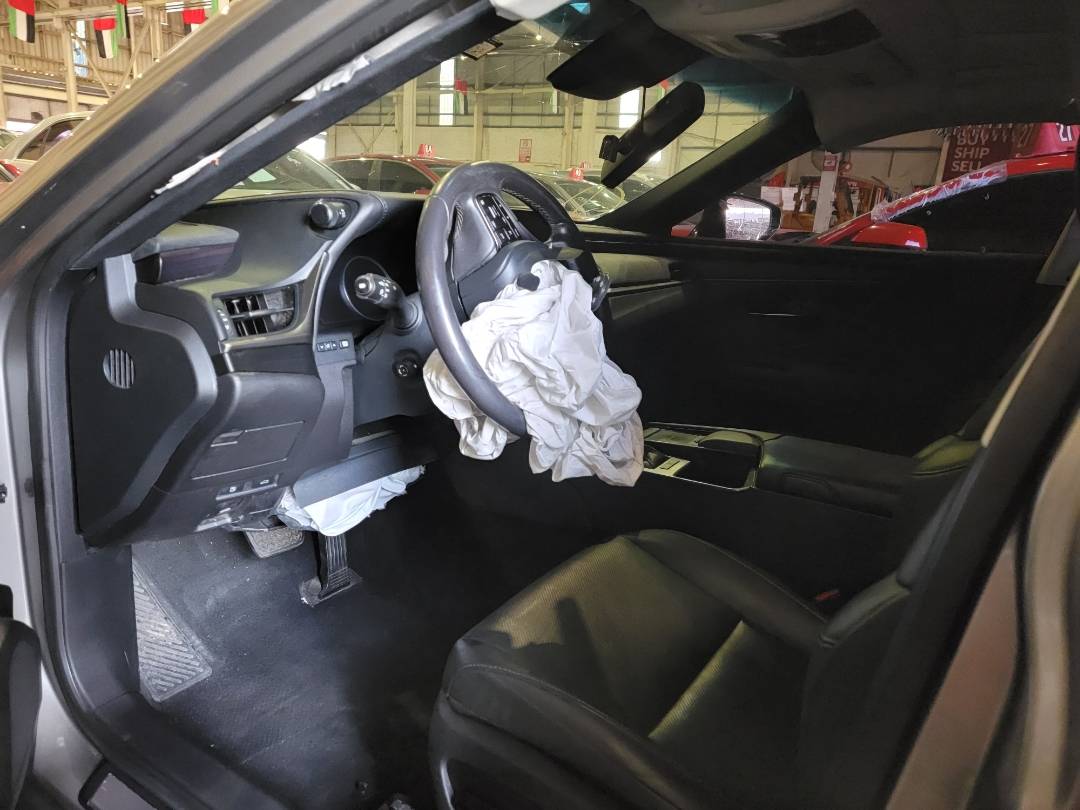 2021 LEXUS ES 300H — 71509 Miles — Lot 008682 — Main - Marhaba Auctions Used Cars - Image 6