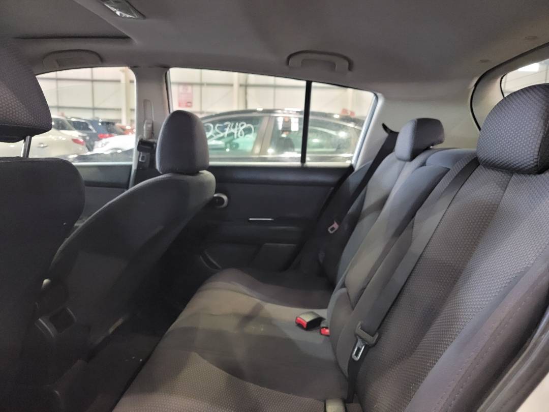 2009 NISSAN VERSA — 126108 Miles — Lot 381971 — Main - Marhaba Auctions Used Cars - Image 7