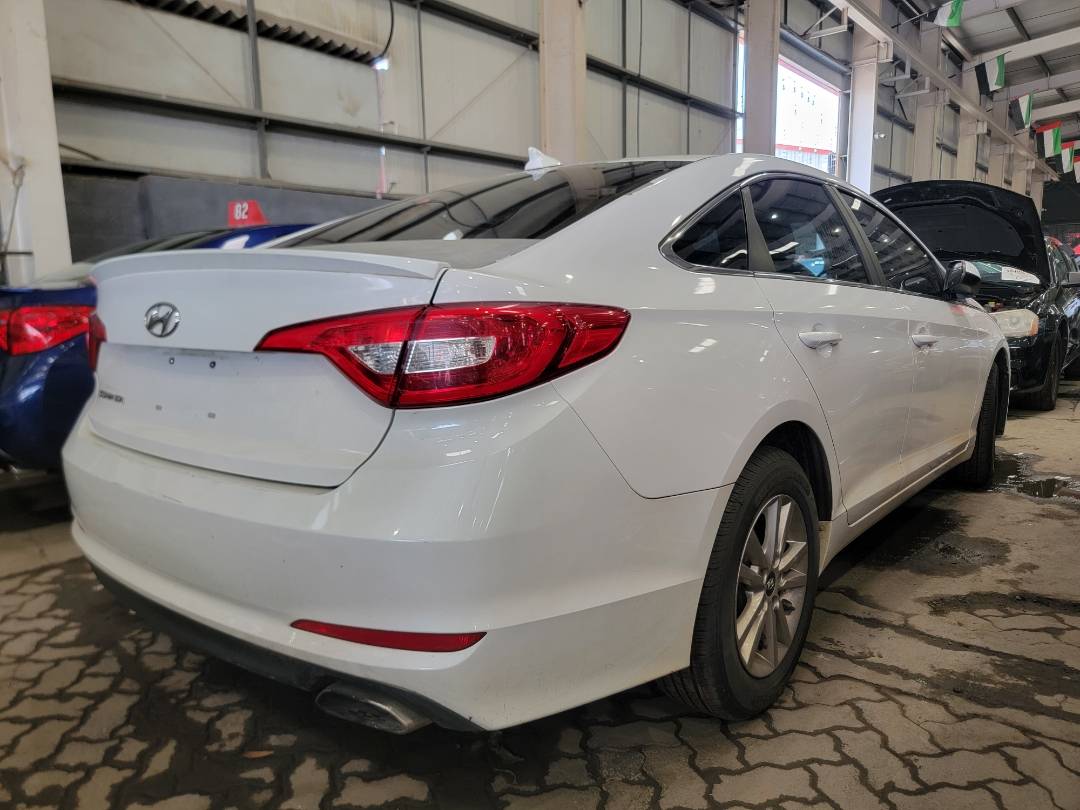 2015 HYUNDAI SONATA — 171665 Miles — Lot H011521 — Main - Marhaba Auctions Used Cars - Image 3