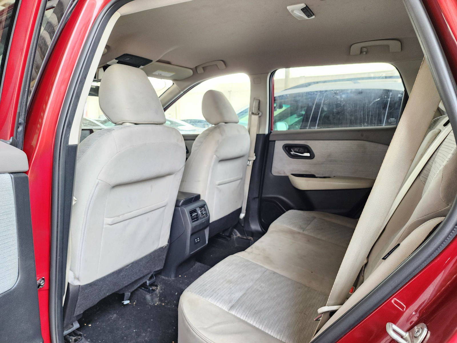 2021 NISSAN ROGUE — 38323 Miles — Lot 15867 — Souq - Marhaba Auctions Used Cars - Image 6