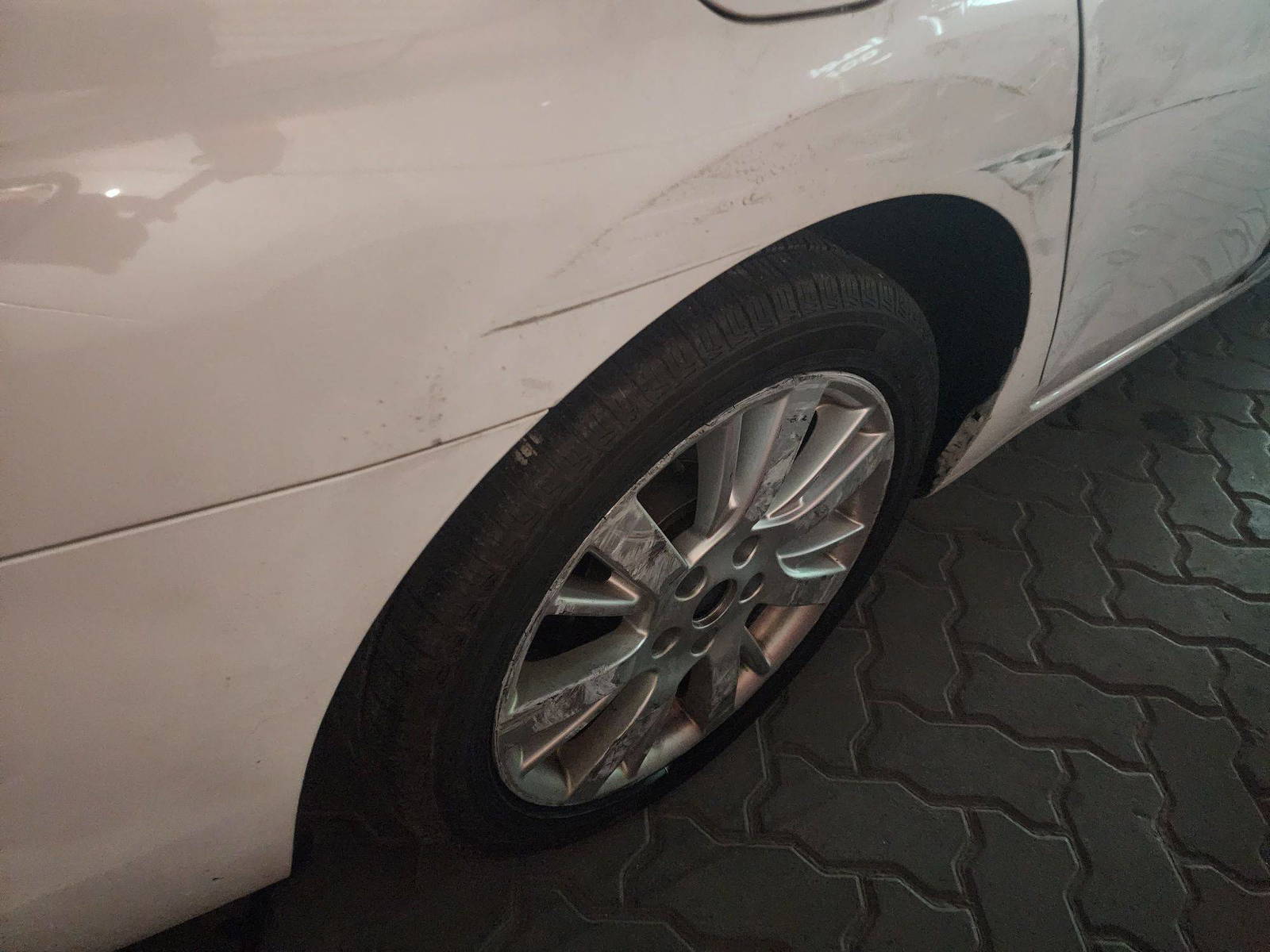 2015 NISSAN SENTRA — 131375 Miles — Lot Y352826 - Marhaba Auctions Used Cars - Image 5