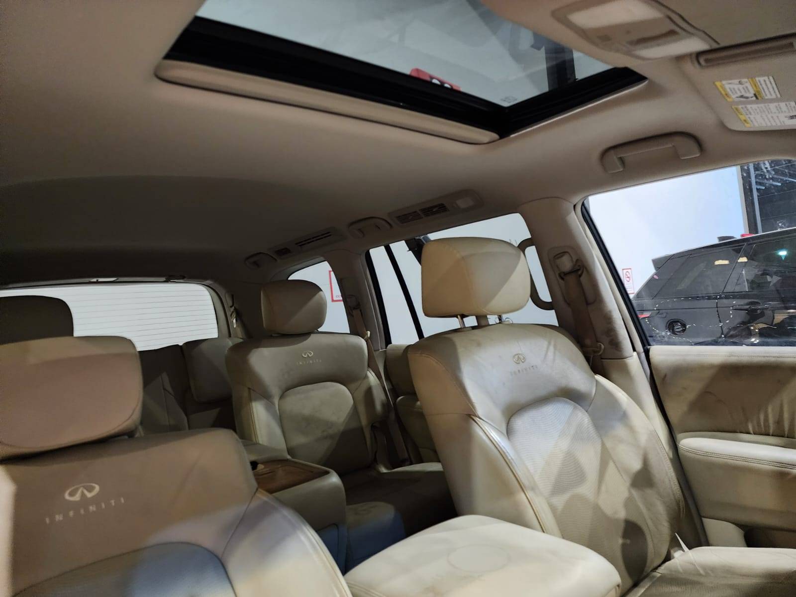 2014 INFINITI QX80 — 116316 Miles — Lot 66074054 — Al Quoz - Marhaba Auctions Used Cars - Image 7