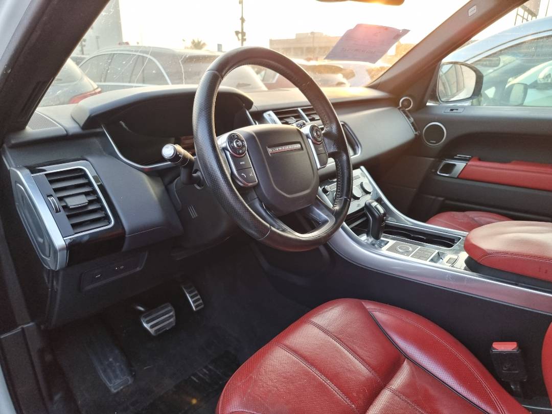 2016 LAND ROVER RANGE ROVER SPORT SUPERCHARGED — 95391 Miles — Lot 102041 — Souq - Marhaba Auctions Used Cars - Image 7
