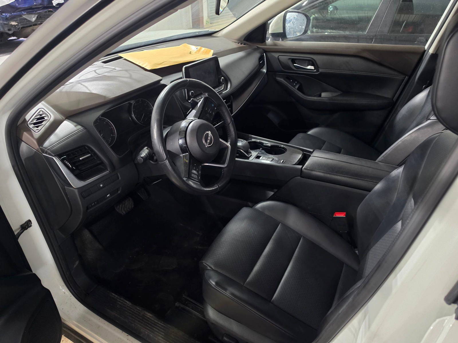 NISSAN ROGUE 2022 - Marhaba Auction Used Cars - Image 8