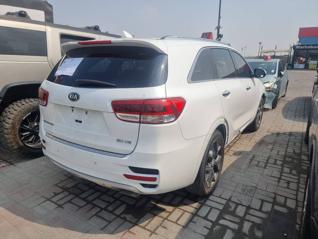 KIA SORENTO 2017 - Marhaba Auction Used Cars - Image 4
