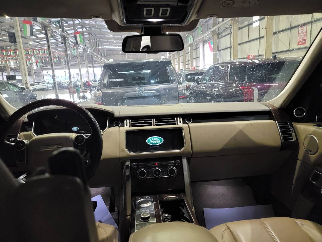 2015 LAND ROVER RANGE ROVER VOGUE — 169951 KM — Lot FA217575 — Main - Marhaba Auctions Used Cars - Image 8