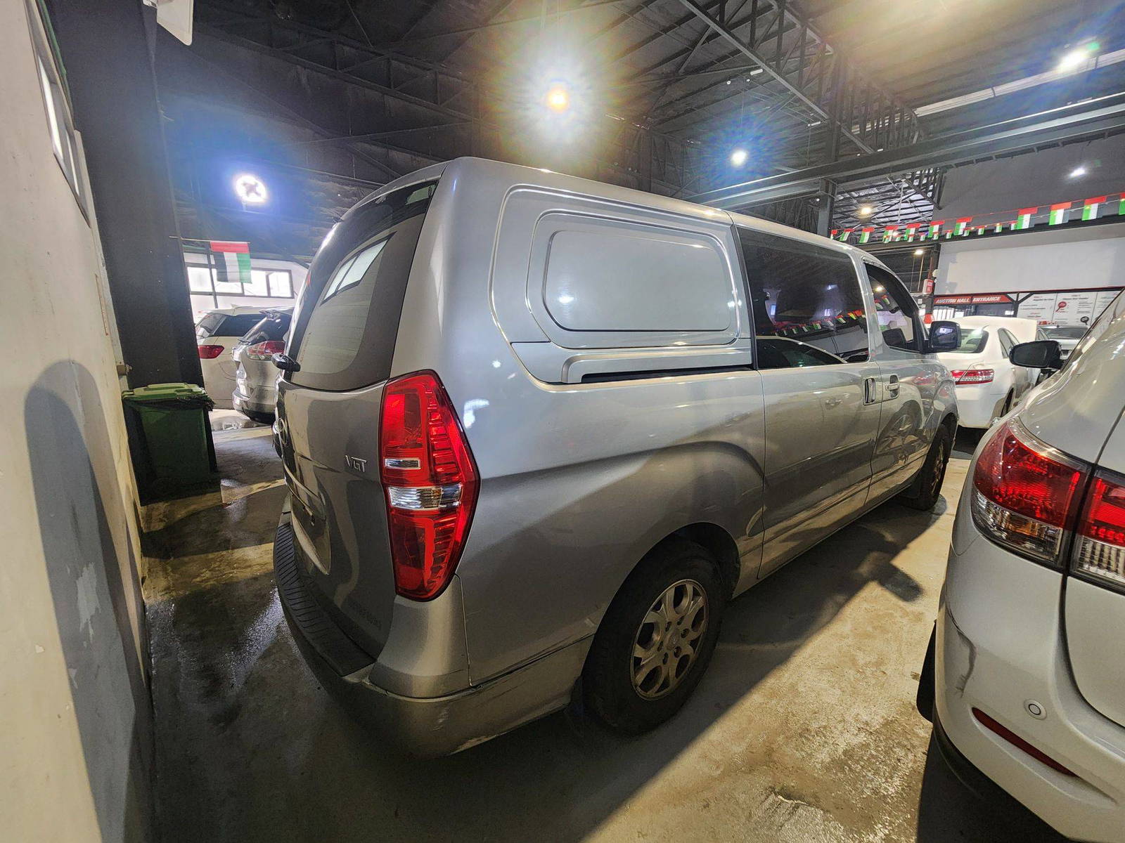 2016 HYUNDAI GRAND STAREX — 372973 KM — Lot 745510 — Main - Marhaba Auctions Used Cars - Image 5