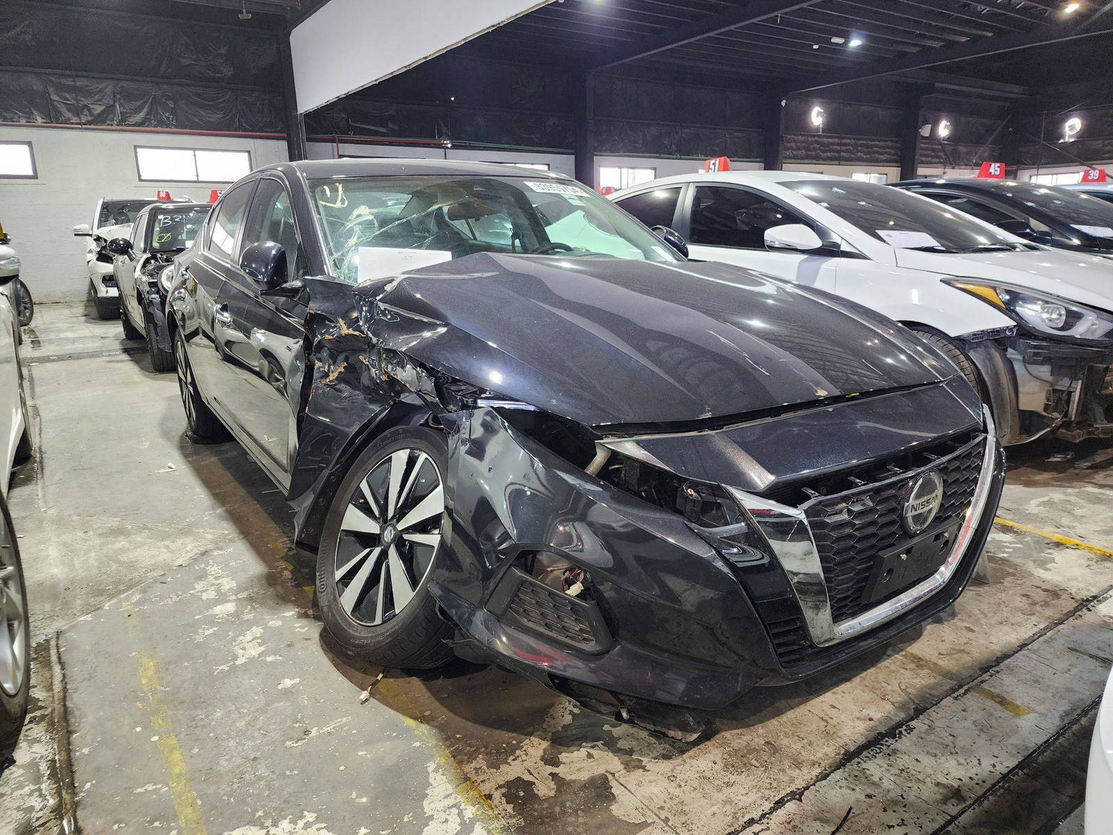 2021 NISSAN ALTIMA — 41002 Miles — Lot 83950754 — Al Quoz - Marhaba Auctions Used Cars - Image 5