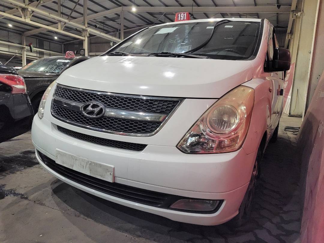 2010 HYUNDAI GRAND STAREX — 168463 KM — Lot 174482 — Ind. 12 - Marhaba Auctions Used Cars - Image 5