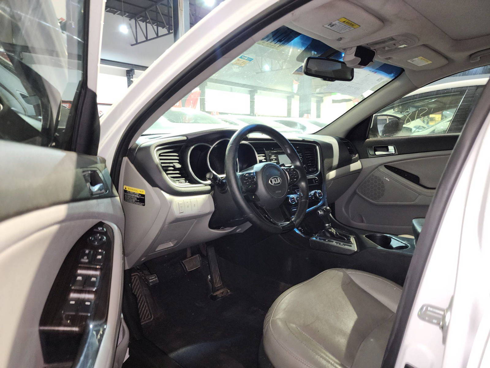 2015 KIA OPTIMA — 204047 Miles — Lot 382231 — Al Quoz - Marhaba Auctions Used Cars - Image 9
