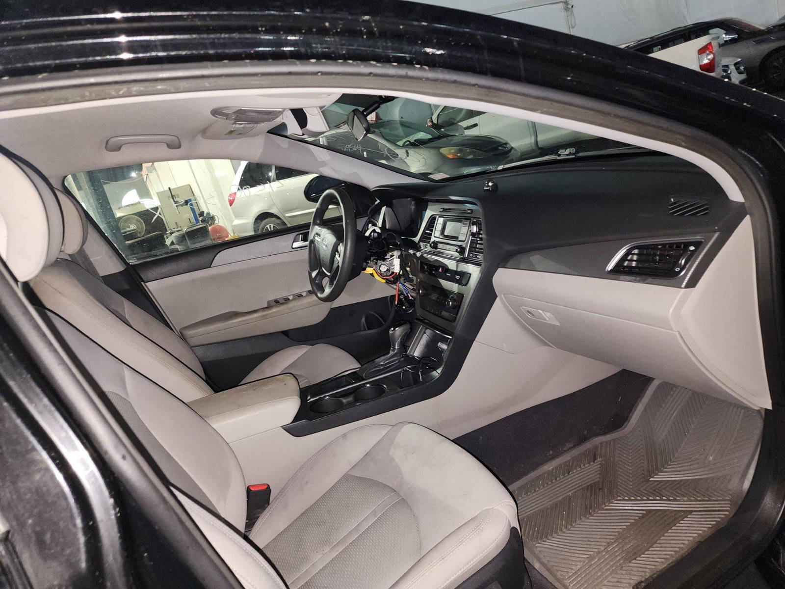 2015 HYUNDAI SONATA — 124836 Miles — Lot 45001354 — Main - Marhaba Auctions Used Cars - Image 5