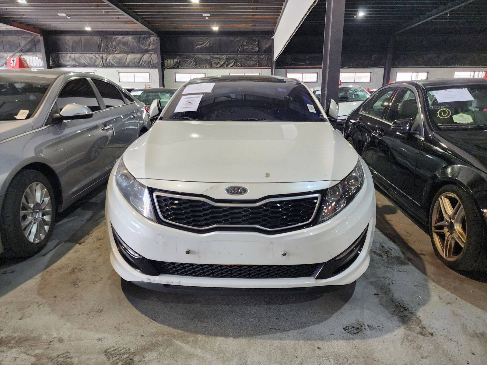 2011 KIA K5 — 195902 KM — Lot 058630 — Al Quoz - Marhaba Auctions Used Cars - Image 5