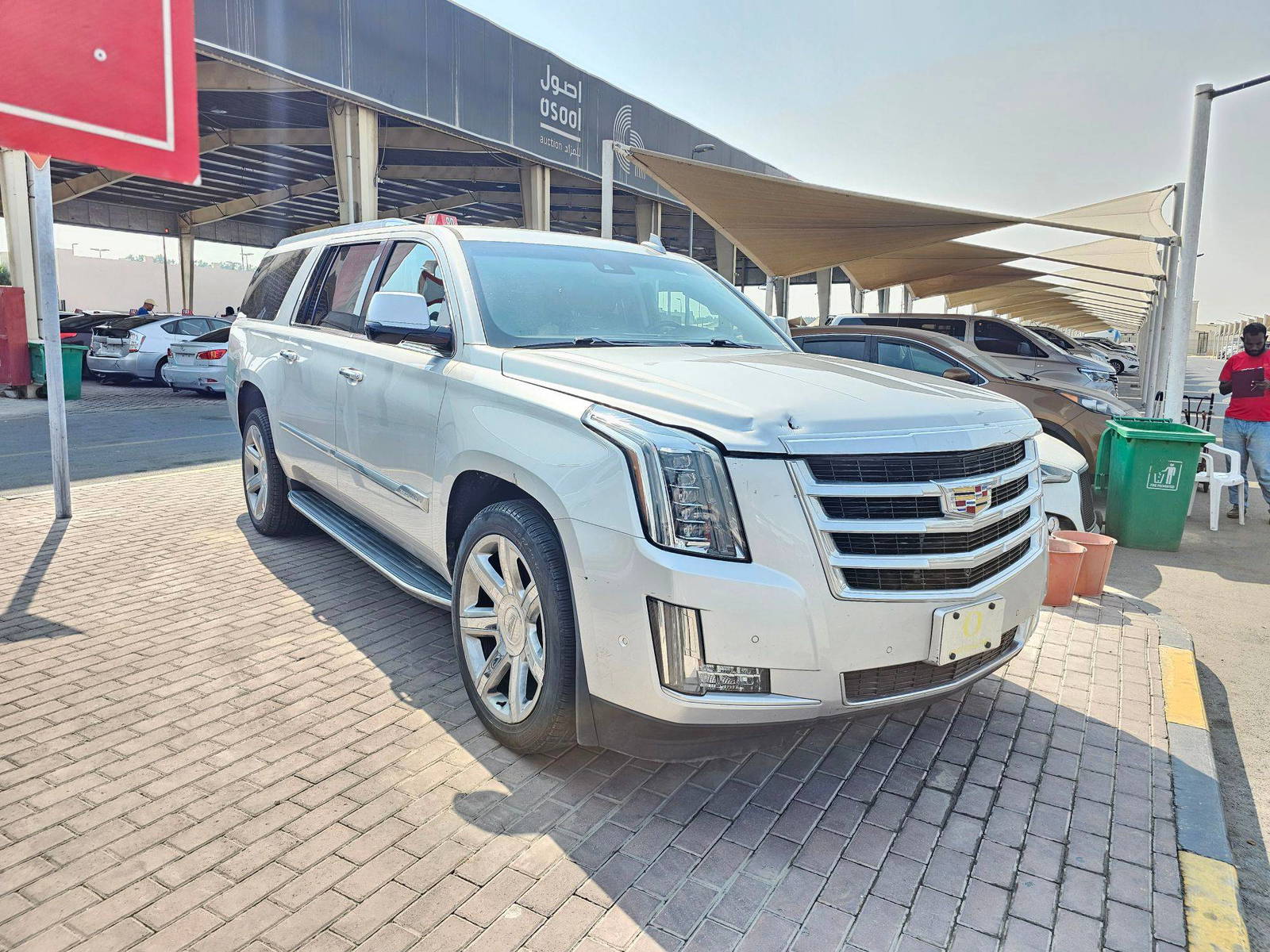 CADILLAC ESCALADE ESV PREMIUM LUXURY 2017 - Marhaba Auction Used Cars - Image 4