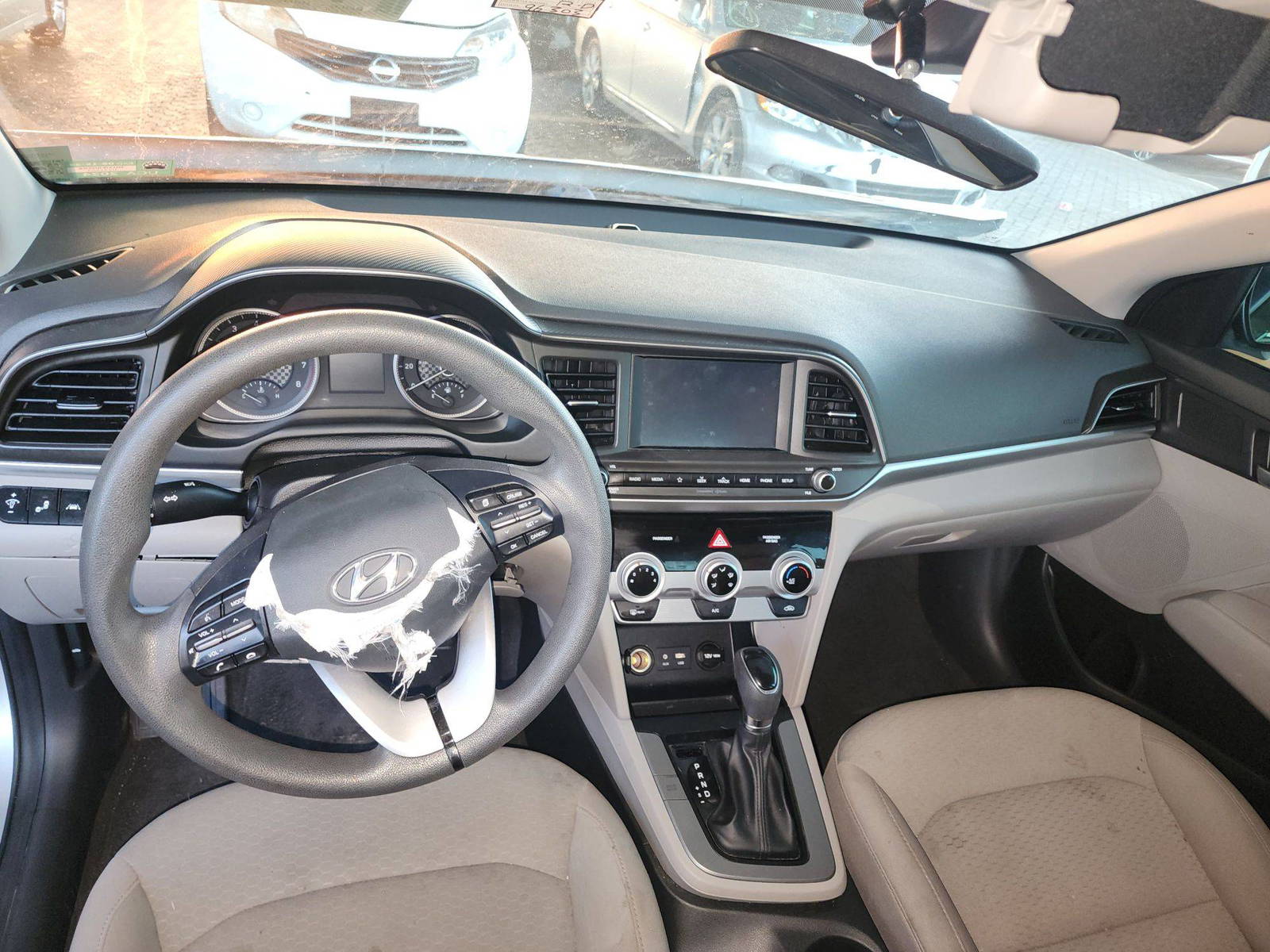 2019 HYUNDAI ELANTRA — 96303 Miles — Lot 41525684 — Main - Marhaba Auctions Used Cars - Image 8