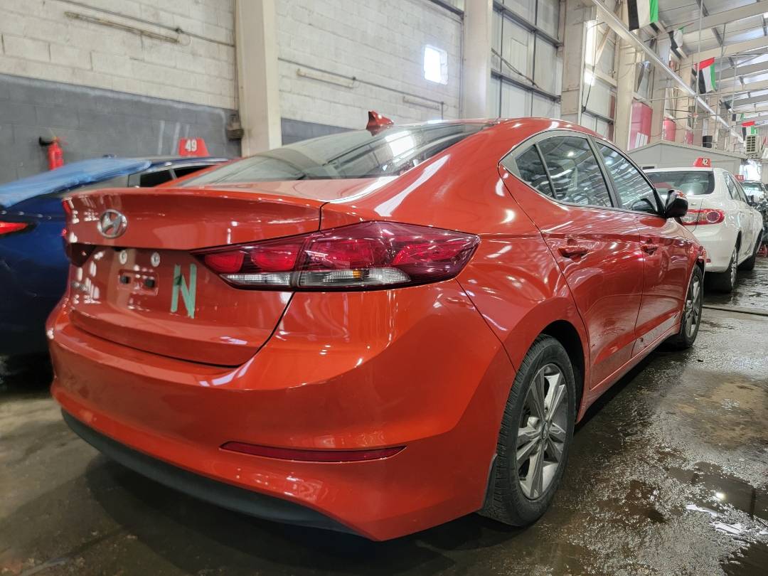 2018 HYUNDAI ELANTRA — 142811 KM — Lot 91396 — Souq - Marhaba Auctions Used Cars - Image 3