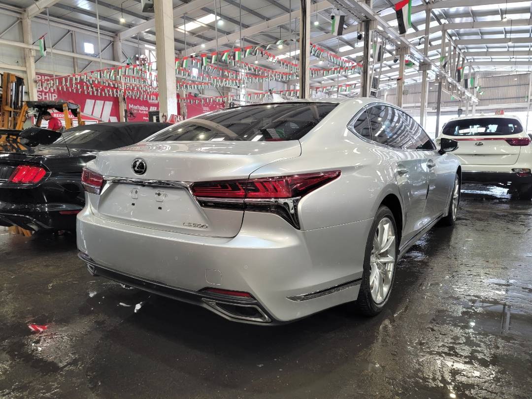 2018 LEXUS LS 500 — 154523 KM — Lot F6J5004676 — Main - Marhaba Auctions Used Cars - Image 4
