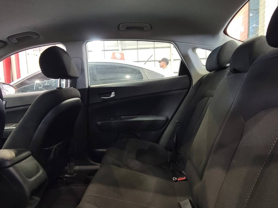 2018 KIA OPTIMA — 127002 Miles — Lot JG249460 — Main - Marhaba Auctions Used Cars - Image 8
