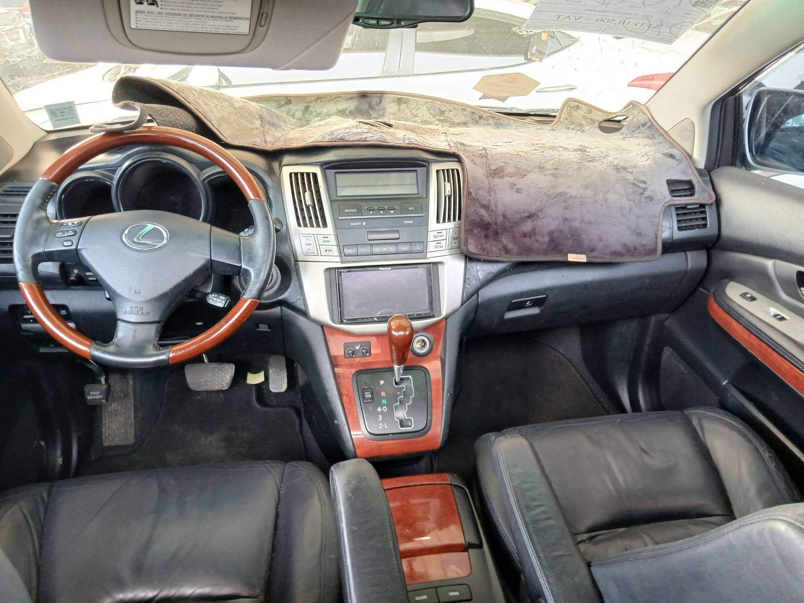 2004 LEXUS RX 330 — 251918 KM — Lot 064990 — Main - Marhaba Auctions Used Cars - Image 7