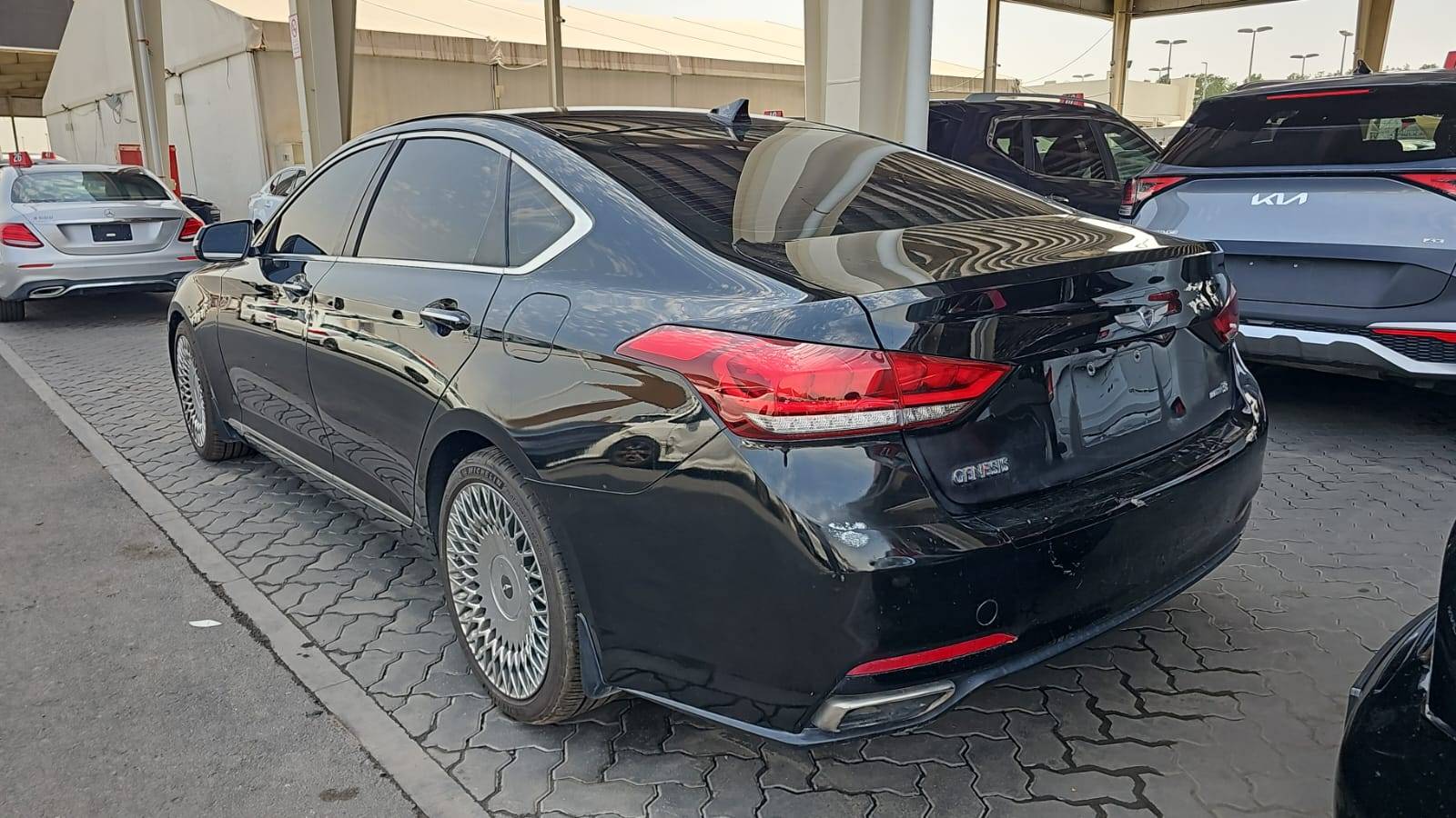 HYUNDAI GENESIS 2015 - Marhaba Auction Used Cars - Image 3