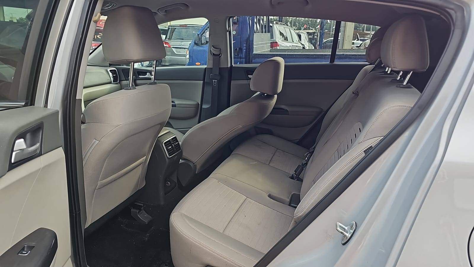 2019 KIA SPORTAGE — 84099 Miles — Lot K7550989 — Souq - Marhaba Auctions Used Cars - Image 9