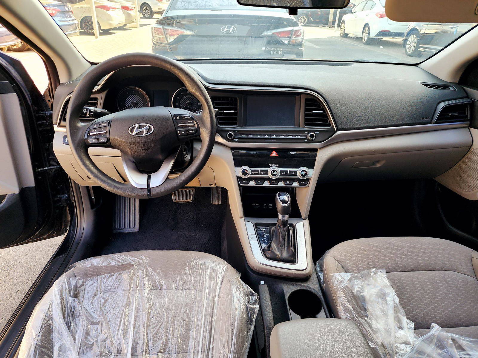 2020 HYUNDAI ELANTRA — 22158 Miles — Lot LH503029 — Souq - Marhaba Auctions Used Cars - Image 7