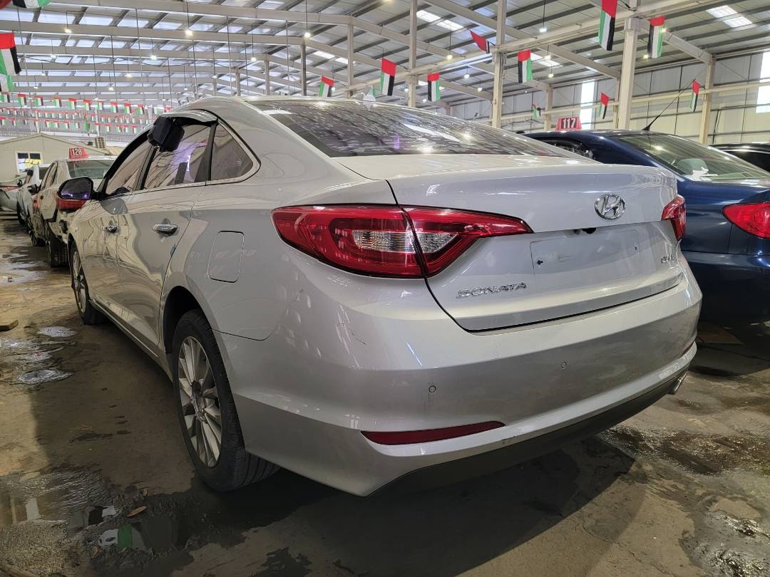 2015 HYUNDAI SONATA — 135828 KM — Lot 022010 — Main - Marhaba Auctions Used Cars - Image 4