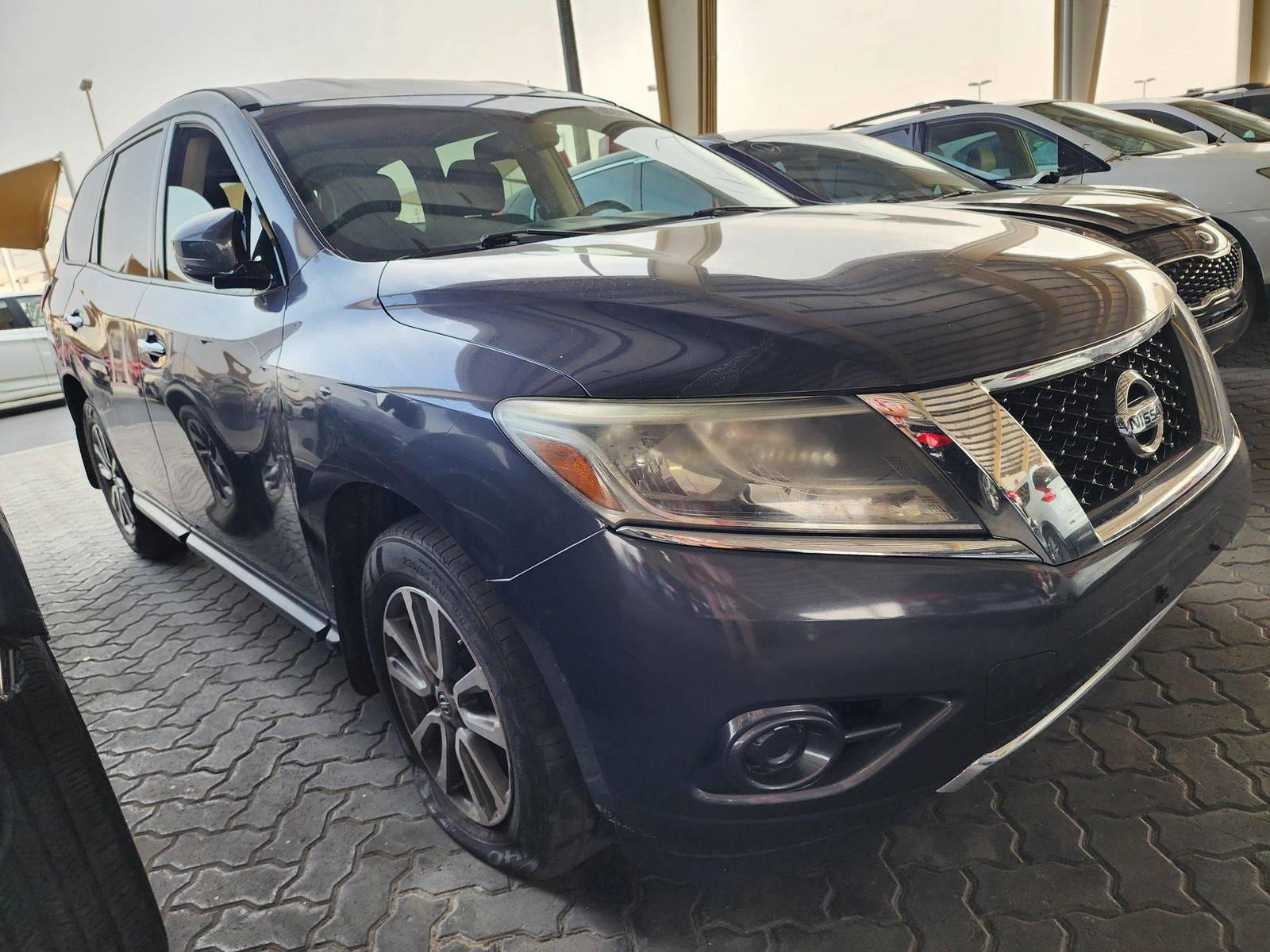 2014 NISSAN PATHFINDER — 202847 Miles — Lot 28583 — Souq - Marhaba Auctions Used Cars - Image 6