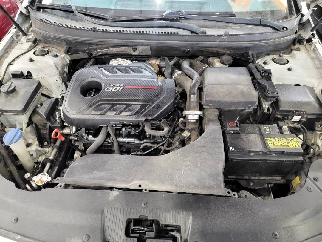 2015 HYUNDAI SONATA — 173823 Miles — Lot H073977 — Main - Marhaba Auctions Used Cars - Image 11