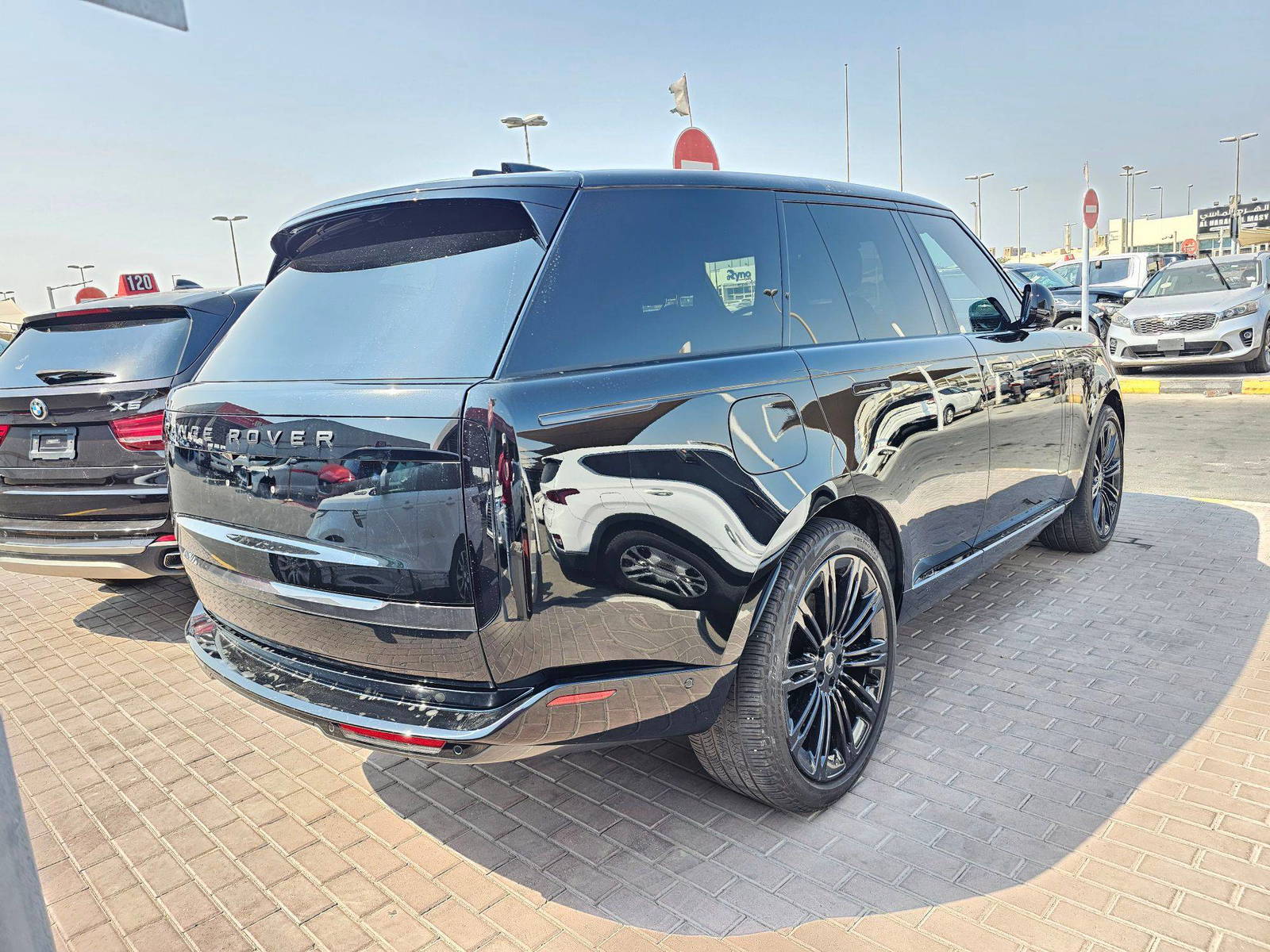 LAND ROVER RANGE ROVER VELAR S P250 2024 - Marhaba Auction Used Cars - Image 4