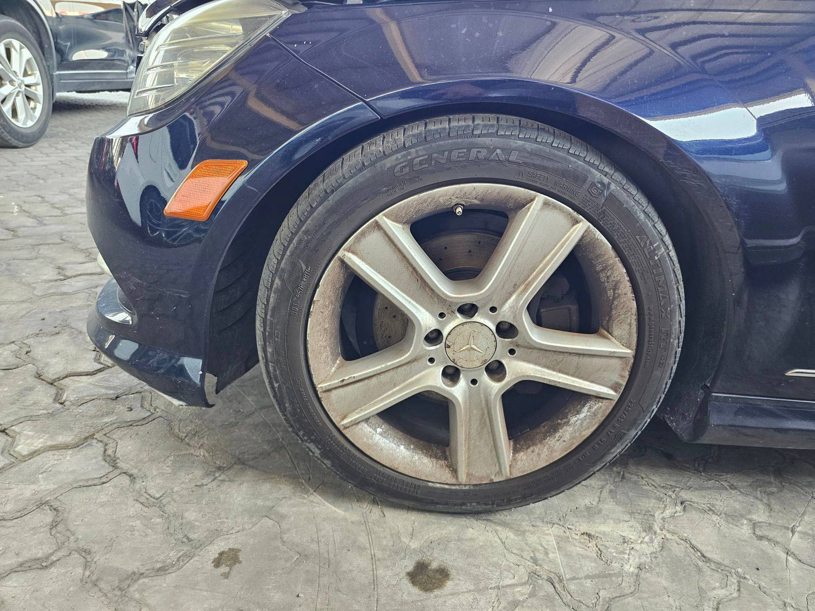 MERCEDES BENZ C300 2011 - Marhaba Auction Used Cars - Image 10